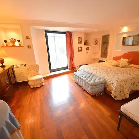 펜션 Luxury House With Private Garden *